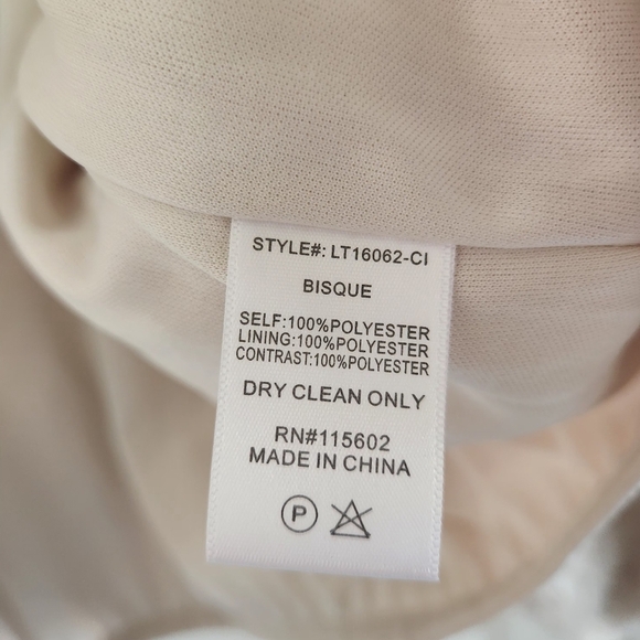 Lush Teddy Zip Up Jacket Cream Size S NWT - Picture 5 of 7